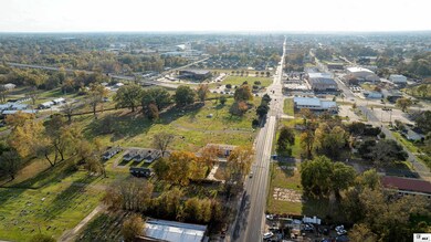1904 1/2 Desiard St unit Desiard, Monroe, LA 71201 - photo 2