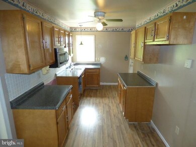 2740 Tattoo Dr, Chambersburg, PA 17202 - photo 4