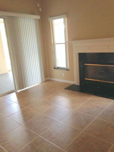 Family room 2