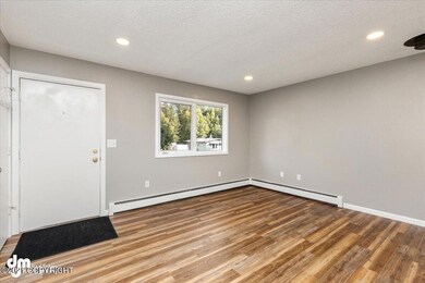 04-Living Room 20210907-DW-7972