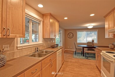 8503 202nd St SW, Edmonds, WA 98026 - photo 6