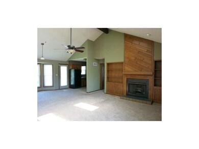 Vaulted ceiling in Great room with gas fireplace a