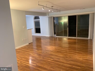 21 Canterbury Square unit 301, Alexandria, VA 22304 - photo 3