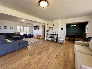 519 S Apache, Pond Creek, OK 73766 - photo 3