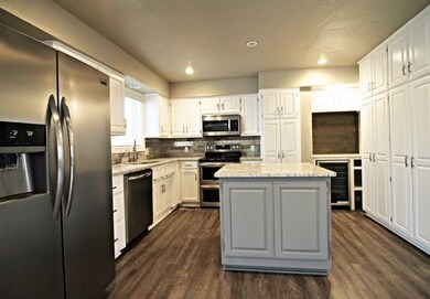 610 NW K St, Bentonville, AR 72712 - photo 2