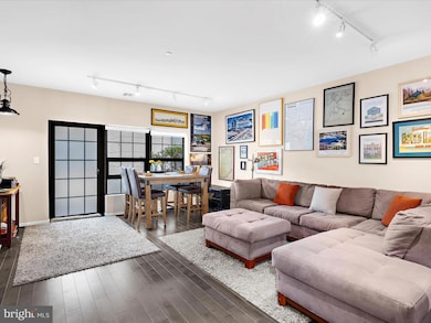 Silo Point, Baltimore, MD 21230 - photo 6