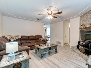 1001 Mill Rd, Springtown, TX 76082 - photo 7