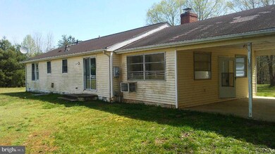 7732 Stubbs Bridge Rd, Spotsylvania, VA 22551 - photo 3