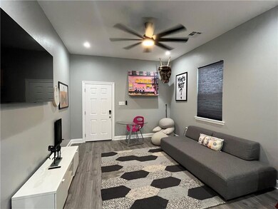 2224 Franklin Ave, New Orleans, LA 70117 - photo 4