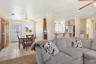 4331 Lorraine St, Shafter, CA 93263 - photo 6