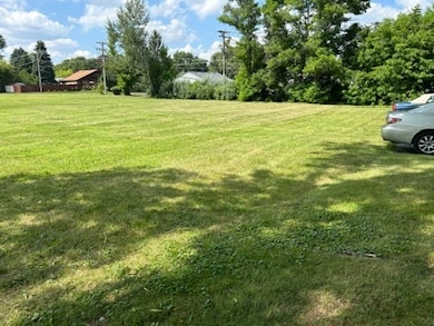 unlisted-address, Waukegan, IL 60085 - photo 3