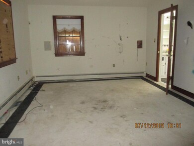 39 Beverly Hills Rd, Warminster, PA 18974 - photo 5