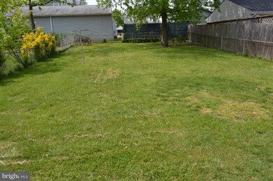 1241 Linden Ave, Halethorpe, MD 21227 - photo 7