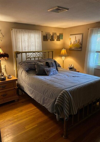 4 Strafford Rd, Dover, NH 03820 - photo 7