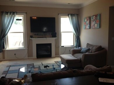 Living Room (3)
