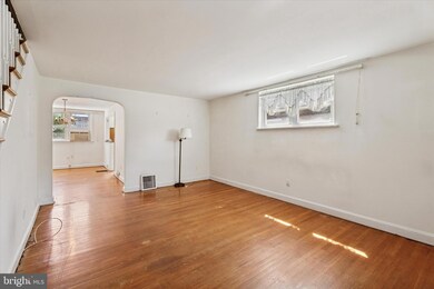 2568 Stoneybrook Ln, Drexel Hill, PA 19026 - photo 2