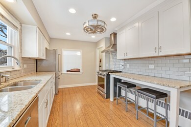 508 Campbell Ave, Wheaton, IL 60187 - photo 5