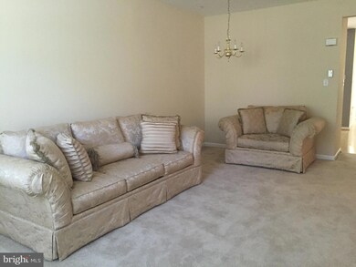 10109 Tulip Tree Dr, Bowie, MD 20721 - photo 2