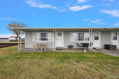 9287 N River Rd unit 1 2 & 3, Clay Township, MI 48001 - photo 3