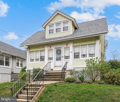 221 W Franklin Ave, Collingswood, NJ 08108 - photo 3