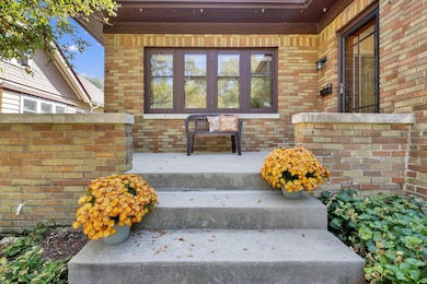 1913 E Beverly Rd, Milwaukee, WI 53211 - photo 3