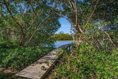 Access to the waterfront perfect for paddle boards