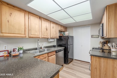 90 Leisure World unit 90, Mesa, AZ 85206 - photo 7