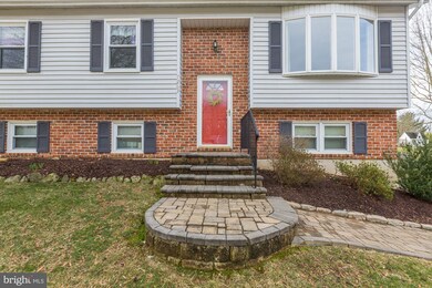 7263 Pommel Dr, Sykesville, MD 21784 - photo 2