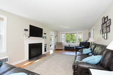 724 Salisbury St, Worcester, MA 01609 - photo 5