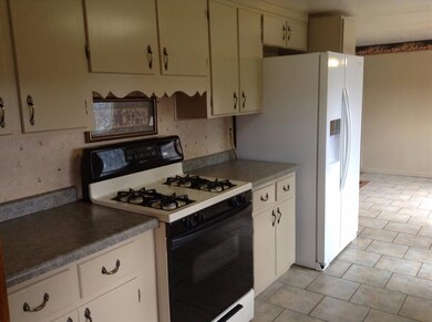 31598 Us Highway 20, New Carlisle, IN 46552 - photo 6