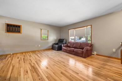 12 Bambi Trail, MerriMacK, NH 03054 - photo 2