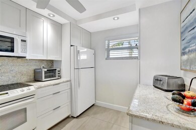 18th Hole at Inverrary Condominiums unit 405D, Lauderhill, FL 33319 - photo 6