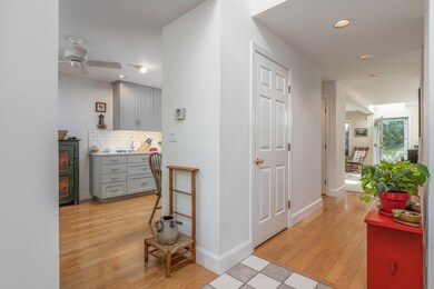 12 Canterbury Way_W5002