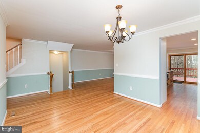 8053 Galla Knoll Cir, Springfield, VA 22153 - photo 5