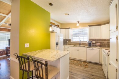 2334 Coconut Palm Dr MLS-9