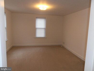 5210 Brinkley Rd unit A, Temple Hills, MD 20748 - photo 3