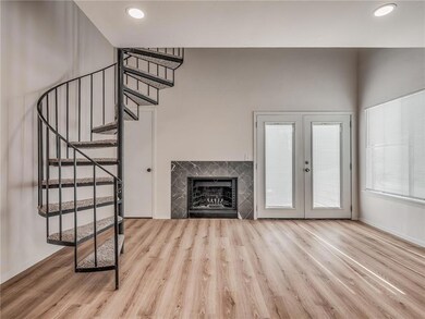 11530 N May Ave unit D208, Oklahoma City, OK 73120 - photo 4