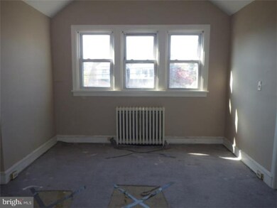 1147 Roosevelt Dr, Havertown, PA 19083 - photo 4