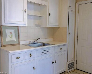 1495 Babbitt Rd, Euclid, OH 44132 - photo 5