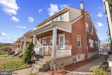 1531 Fayette Ave, Reading, PA 19607 - photo 2