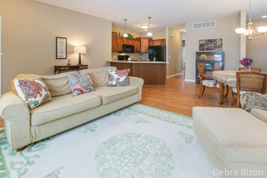 5652 Copper Sands living rom to front do