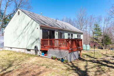 25 Redfield Cir, Derry, NH 03038 - photo 4