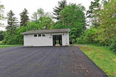 2841 Troy Schenectady Rd, Schenectady, NY 12309 - photo 4