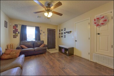 729 Desert Sage Dr, Horizon City, TX 79928 - photo 5