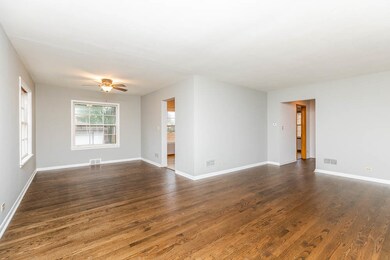 2104 Manchester Ave, Westchester, IL 60154 - photo 4