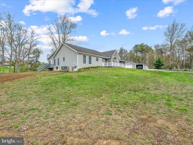 136 Lawyer Ln, Berkeley Springs, WV 25411 - photo 3