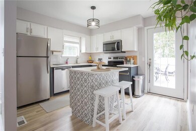 140 Crown Dr, Easton, PA 18040 - photo 2