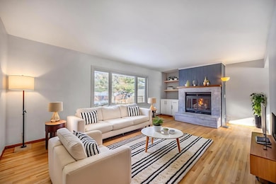 2912 W 88th St, Minneapolis, MN 55431 - photo 2