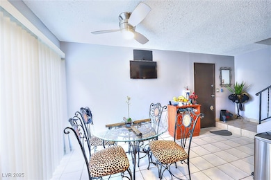 1500 Hialeah Dr unit C, Las Vegas, NV 89119 - photo 6