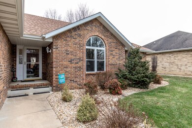 RE_302 N Maplecrest-4